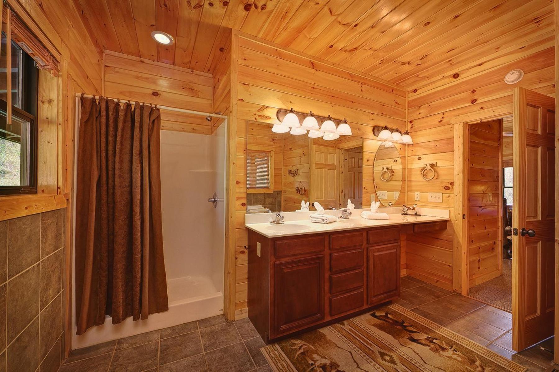 Knotty & Nice Holiday Home Gatlinburg Bagian luar foto